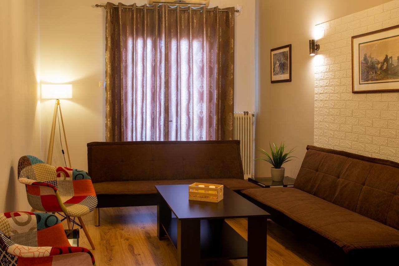 "Tsiftsis" City Apartments Kiáton エクステリア 写真